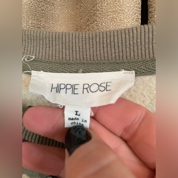 Hippie Rose camo sweatshirt, Large - Picture 4 of 4